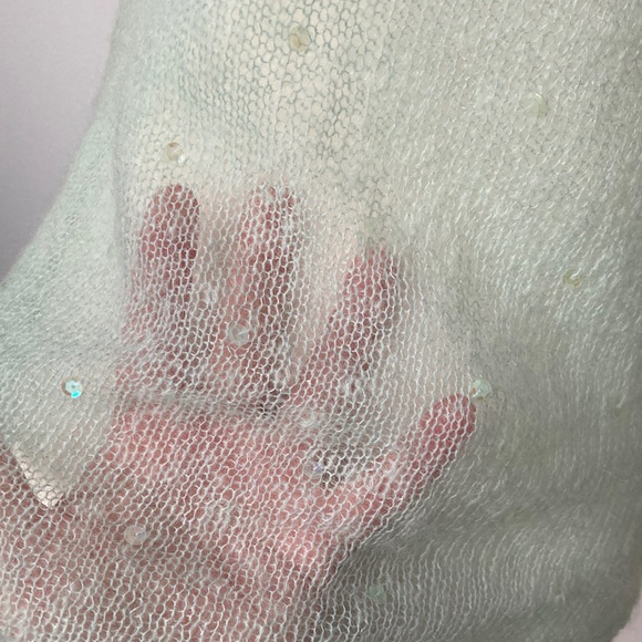 D&G Sheer Pop-Over Vest - Picture 6 of 12